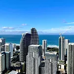 Stunning Oceanview 2Br In The Heart Of Broadbeach 44F