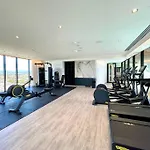 Stunning Oceanview 2Br In The Heart Of Broadbeach 44F